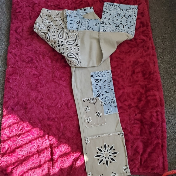 BOOHOOBLUE~ VINTAGE KHAKI & BLUE PATCHWORK JEANS! - Picture 2 of 16